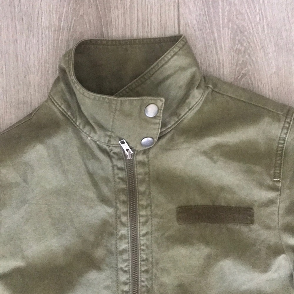 Bp Jacket Size Medium - image 2